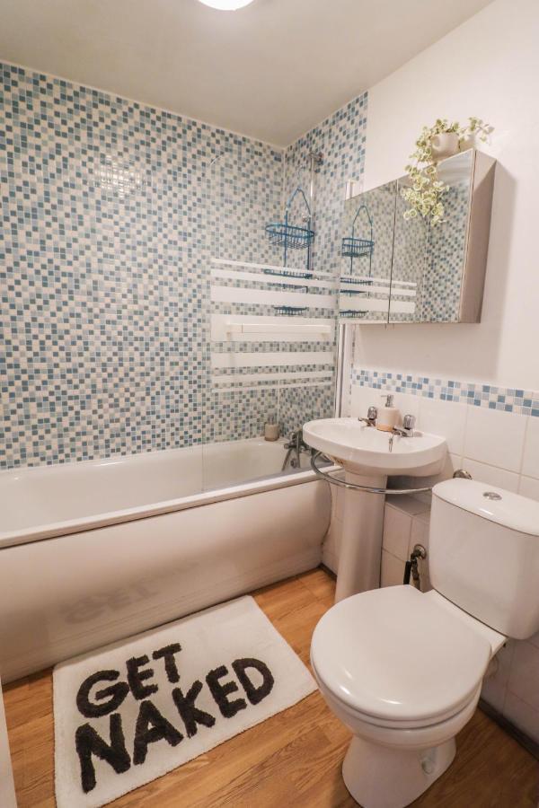 Spacious 1 Bed Flat-Free Parking Hillingdon Exterior foto