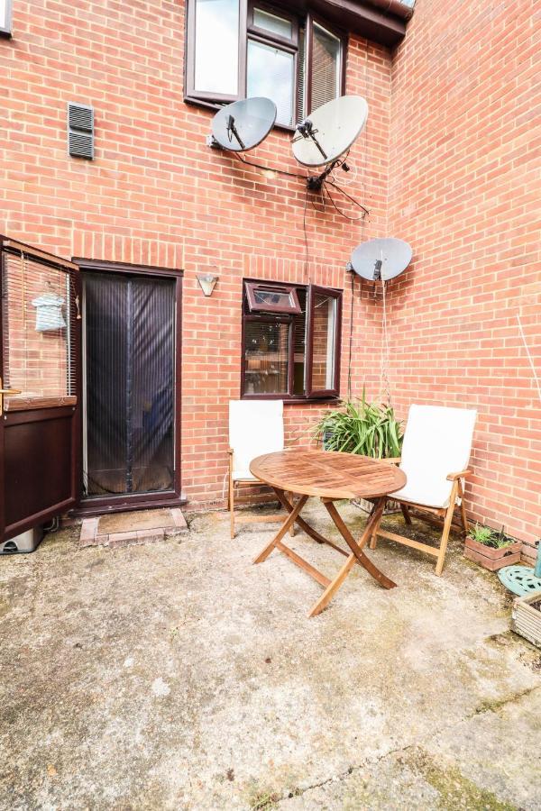 Spacious 1 Bed Flat-Free Parking Hillingdon Exterior foto