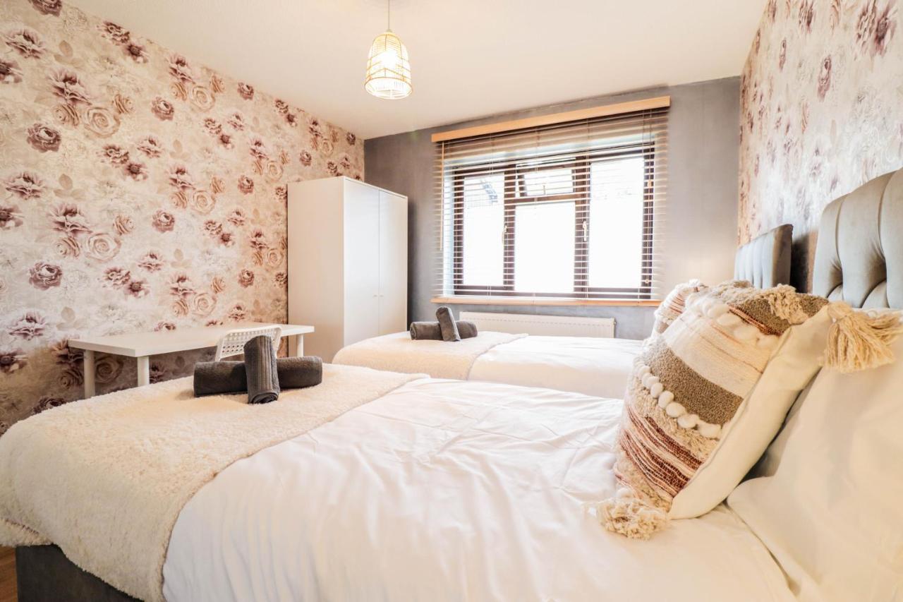 Spacious 1 Bed Flat-Free Parking Hillingdon Exterior foto