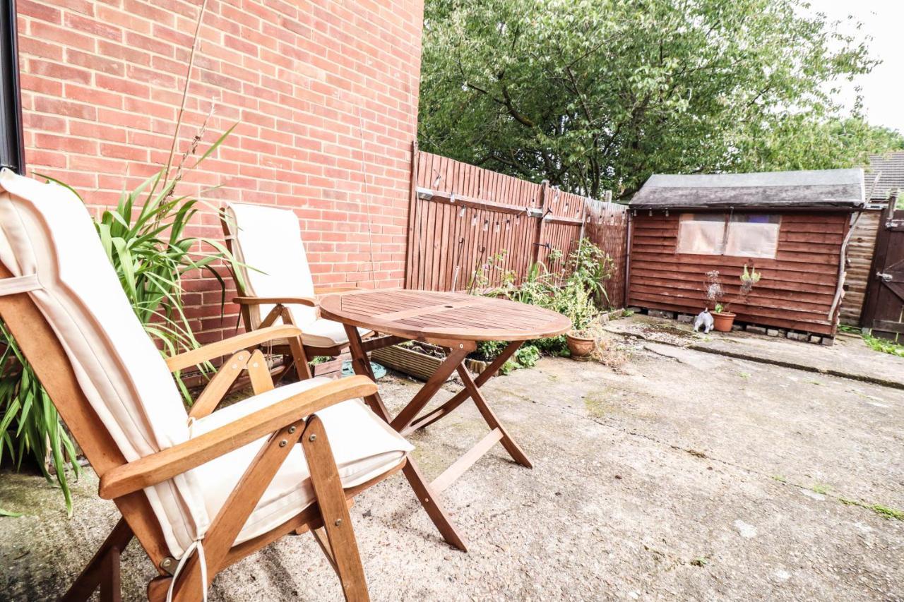 Spacious 1 Bed Flat-Free Parking Hillingdon Exterior foto