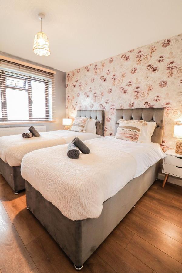 Spacious 1 Bed Flat-Free Parking Hillingdon Exterior foto