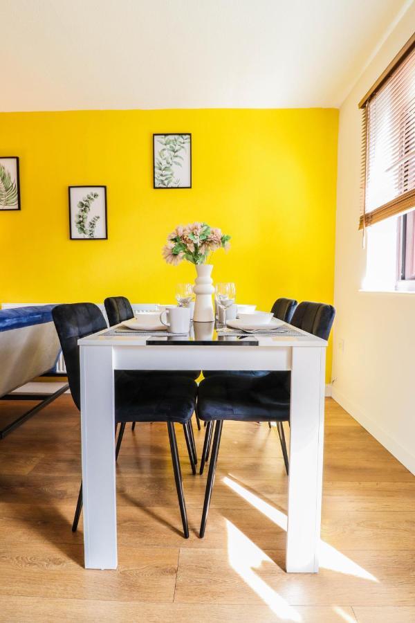Spacious 1 Bed Flat-Free Parking Hillingdon Exterior foto
