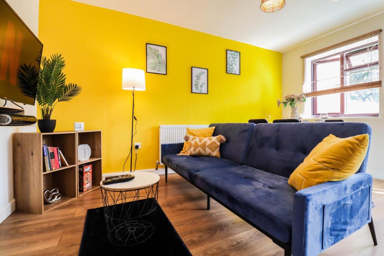 Spacious 1 Bed Flat-Free Parking Hillingdon Exterior foto